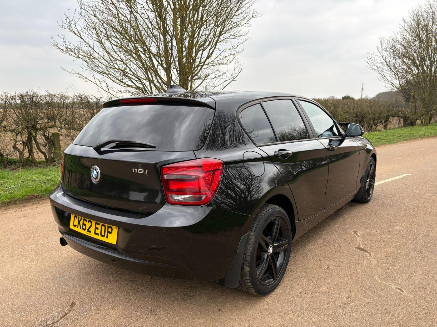 BMW 1 Series 1.6 116i Sport Euro 5 (s/s) 5dr