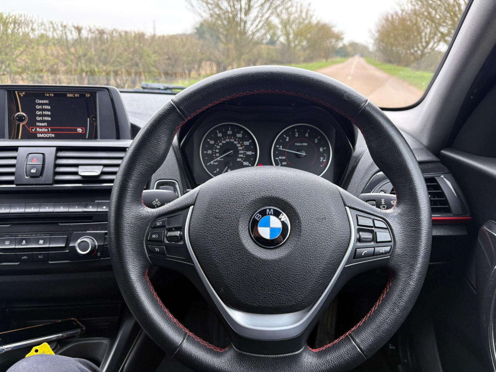 BMW 1 Series 1.6 116i Sport Euro 5 (s/s) 5dr