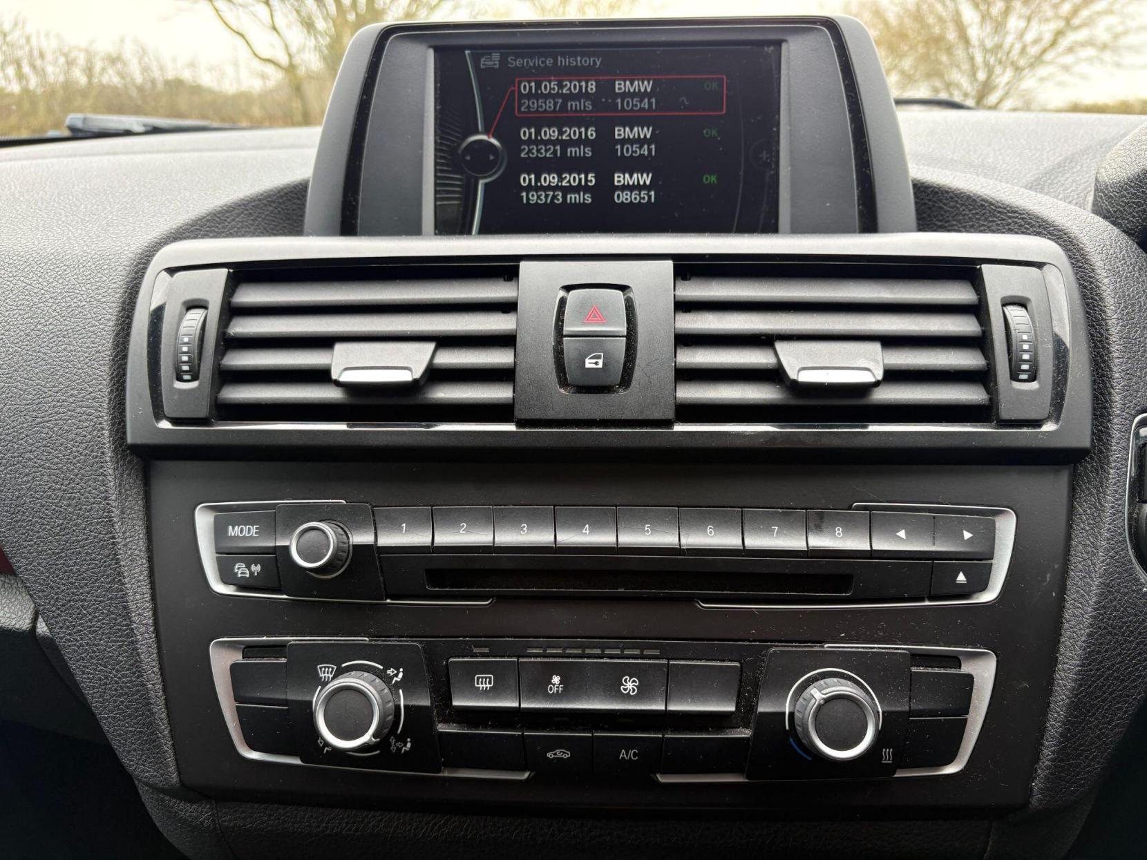 BMW 1 Series 1.6 116i Sport Euro 5 (s/s) 5dr