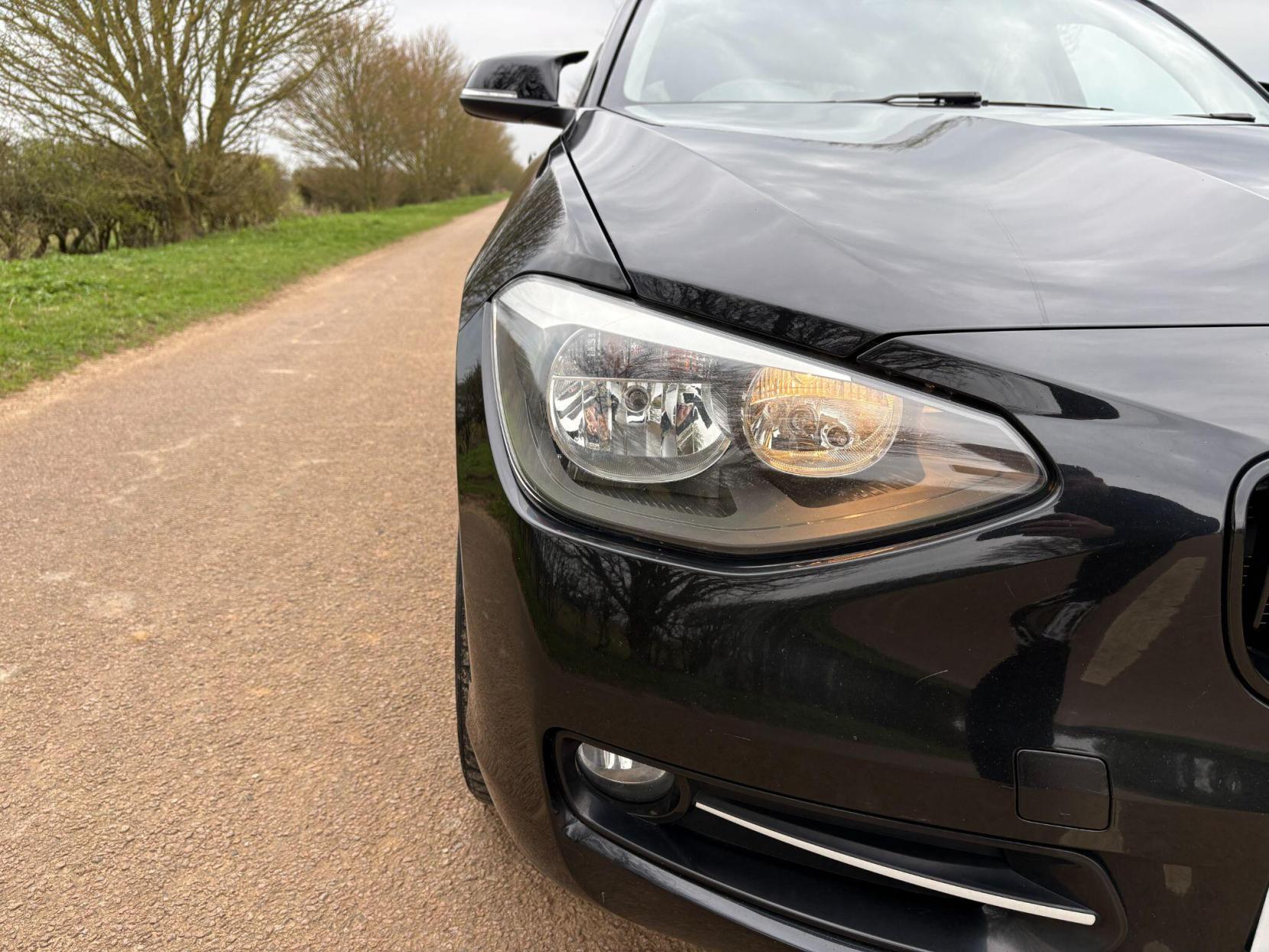 BMW 1 Series 1.6 116i Sport Euro 5 (s/s) 5dr