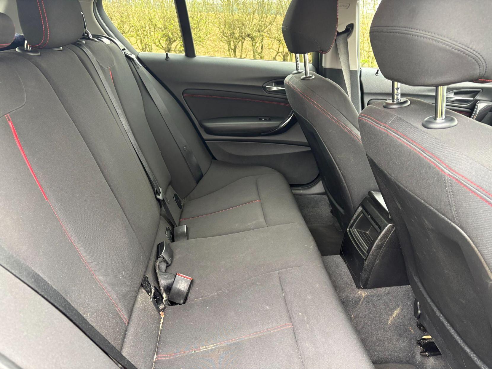 BMW 1 Series 1.6 116i Sport Euro 5 (s/s) 5dr