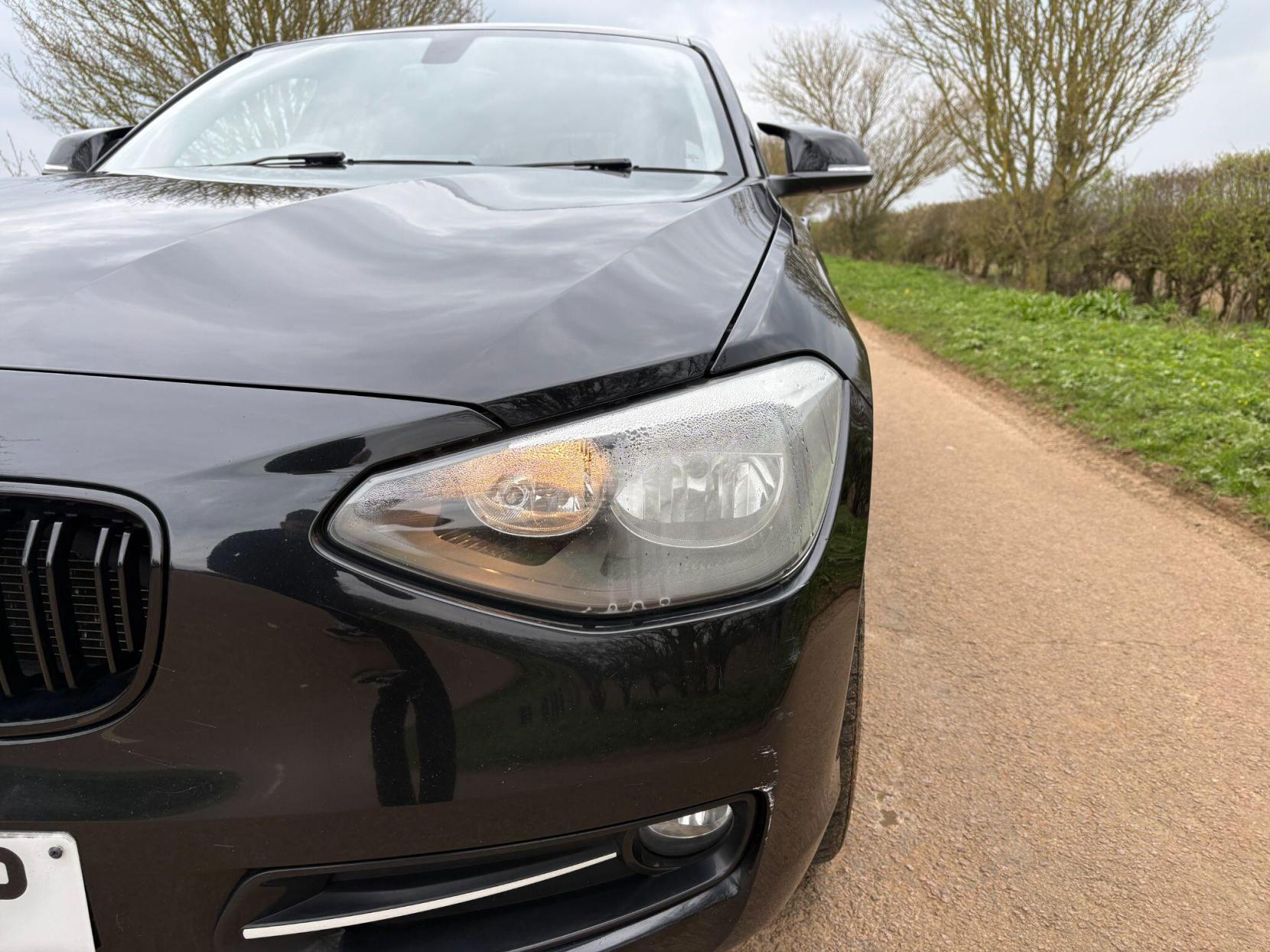 BMW 1 Series 1.6 116i Sport Euro 5 (s/s) 5dr