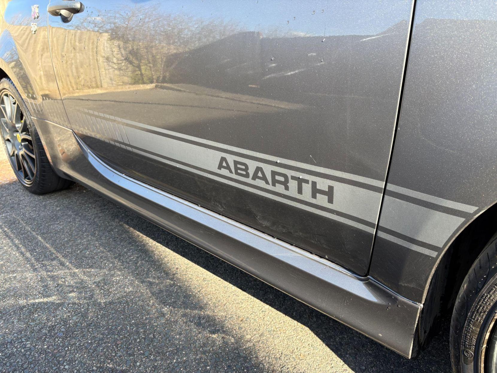 Abarth 595 1.4 T-Jet Competizione Euro 6 3dr