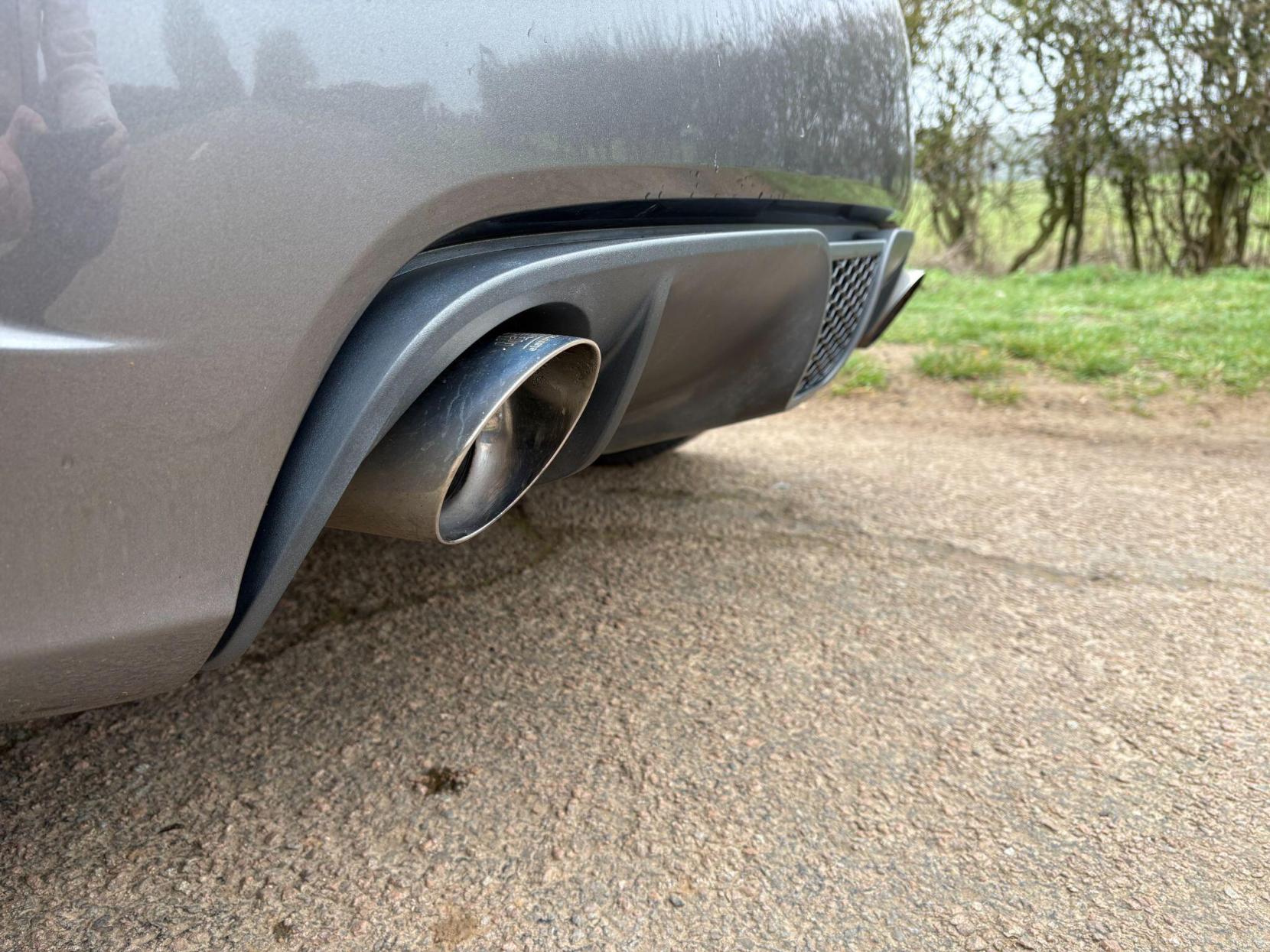 Abarth 595 1.4 T-Jet Competizione Euro 6 3dr