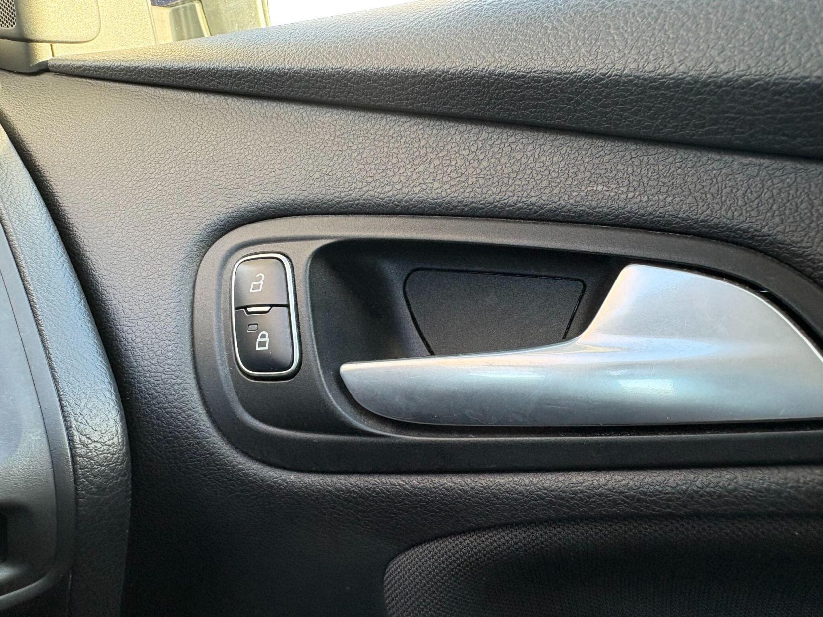 Ford Focus 1.5T EcoBoost Zetec S Euro 6 (s/s) 5dr