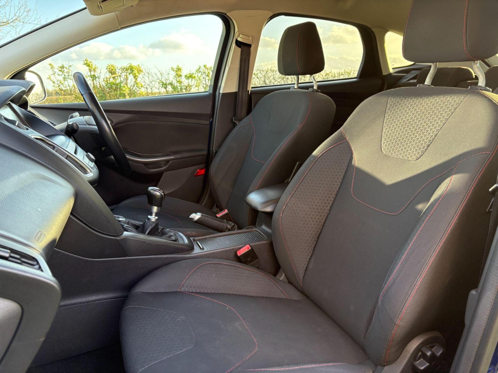 Ford Focus 1.5T EcoBoost Zetec S Euro 6 (s/s) 5dr