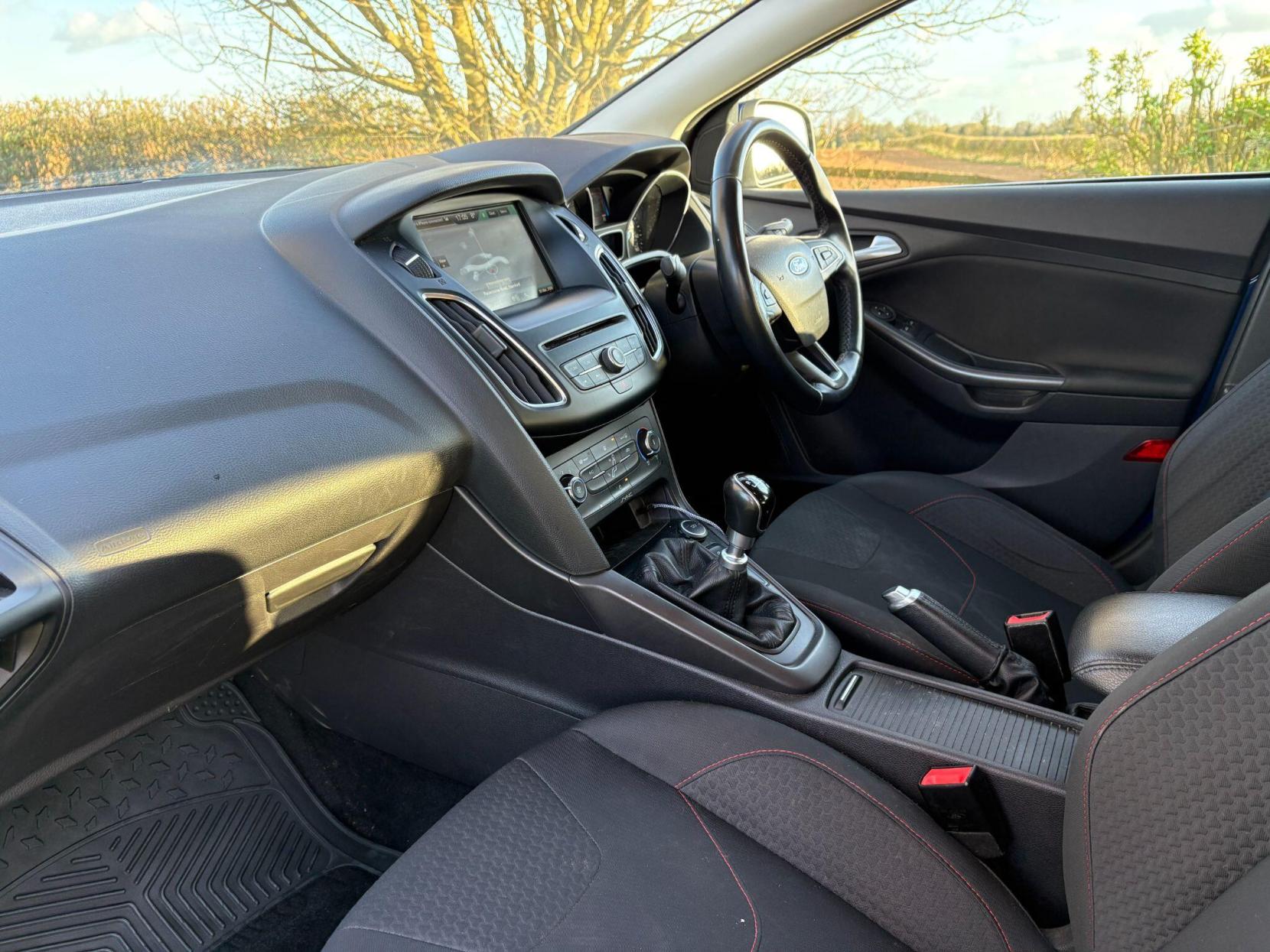 Ford Focus 1.5T EcoBoost Zetec S Euro 6 (s/s) 5dr