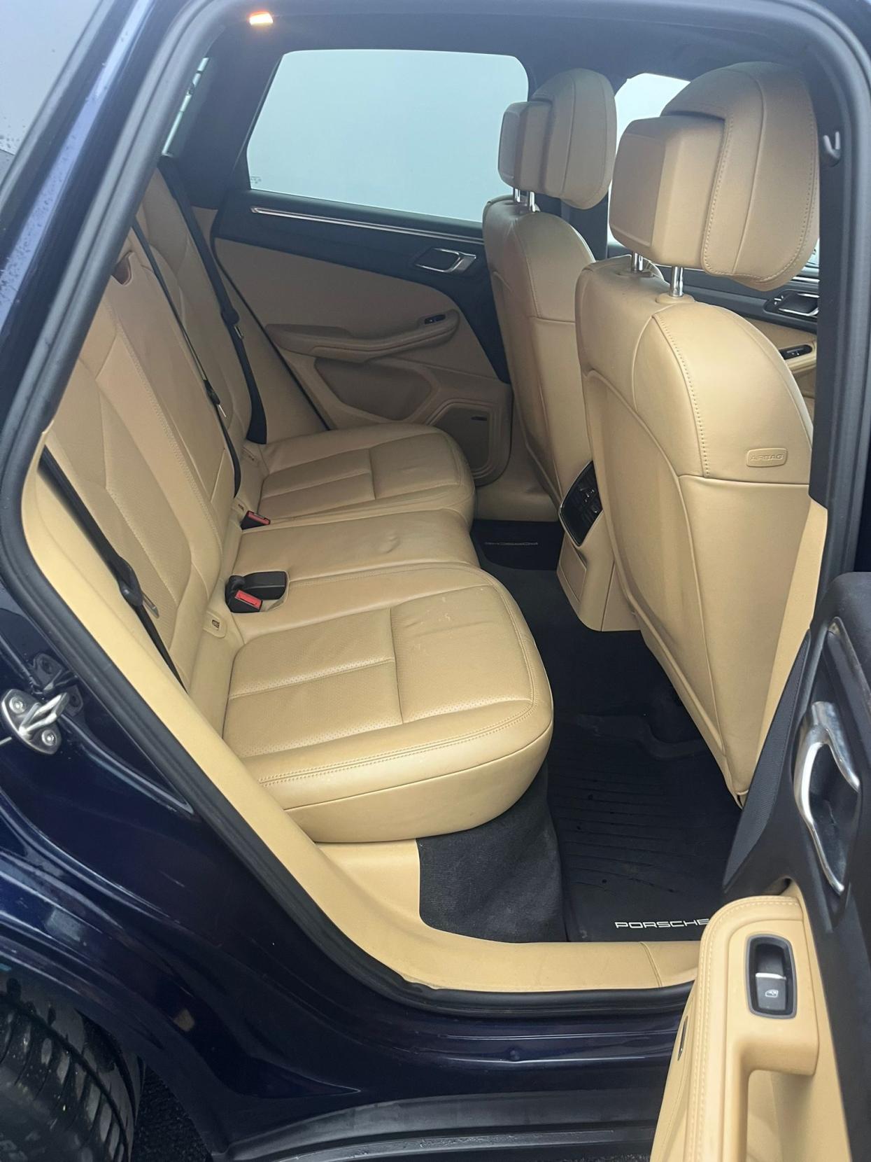 Porsche Macan 2.0T SUV 5dr Petrol PDK 4WD Euro 6 (s/s) (252 ps)