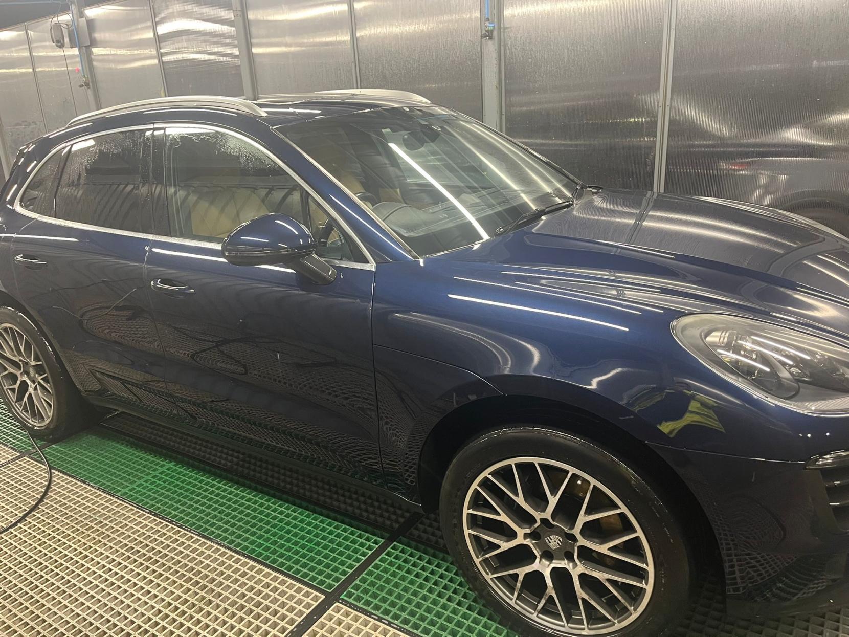 Porsche Macan 2.0T SUV 5dr Petrol PDK 4WD Euro 6 (s/s) (252 ps)